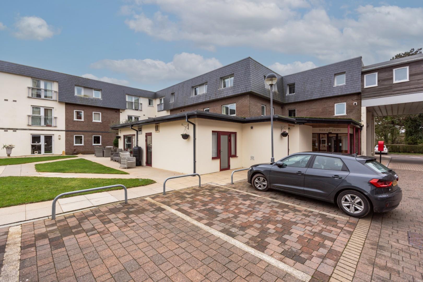 Willow Court, Mayals, Swansea, SA3 3JB